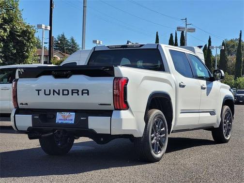 2026 Toyota Tundra Hybrid Platinum