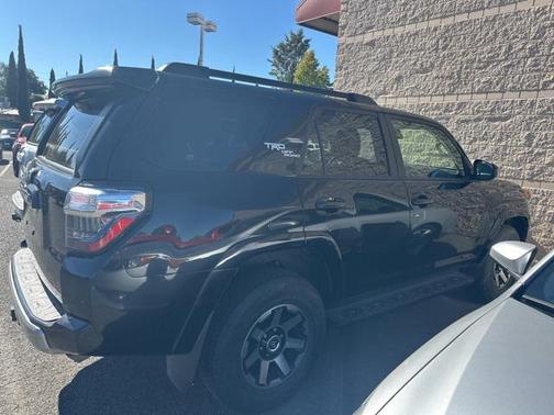 2024 Toyota 4Runner TRD Off Road