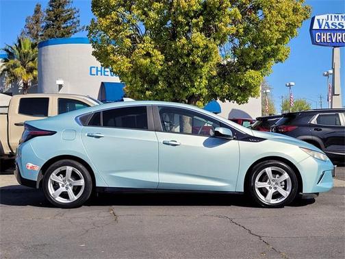 2018 Chevrolet Volt LT