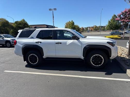 2025 Toyota 4Runner TRD Off Road