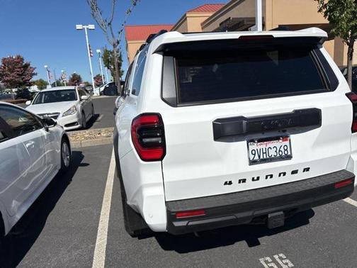 2025 Toyota 4Runner TRD Off Road