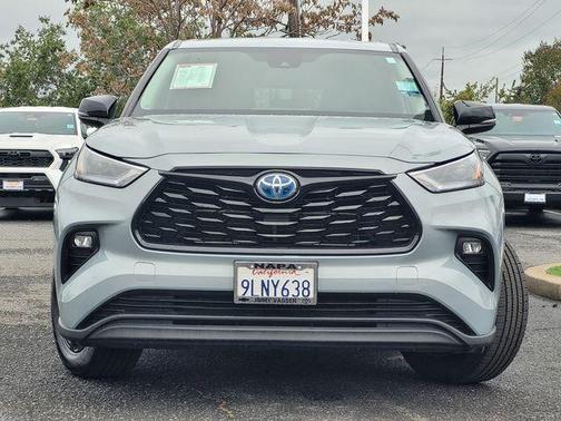 2024 Toyota Highlander Hybrid LE