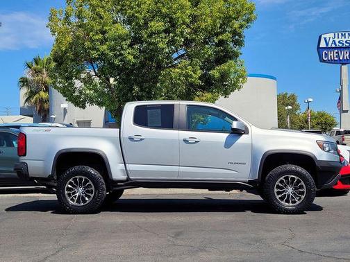Silver Ice Metallic 2020 Chevrolet Colorado ZR2