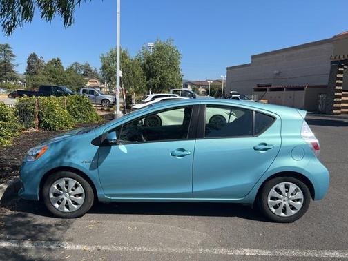 2013 Toyota Prius c Two