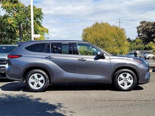 2021 Toyota Highlander L