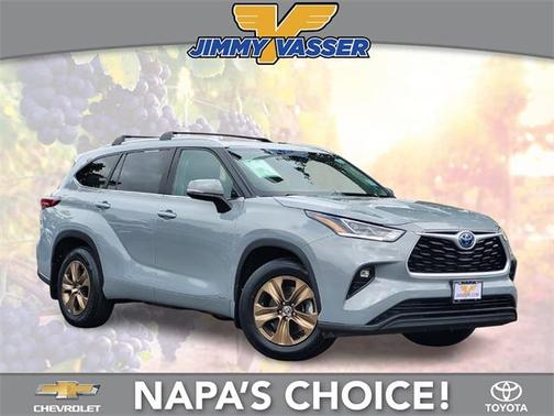2023 Toyota Highlander Hybrid XLE
