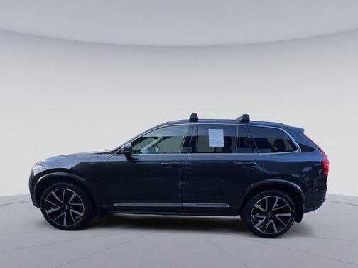 2023 Volvo XC90 B5 Plus