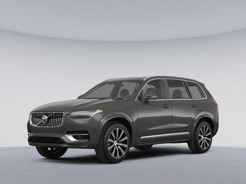 2023 Volvo XC90 B5 Plus