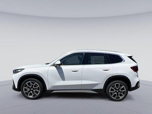 Alpine White 2026 BMW X1 xDrive28i