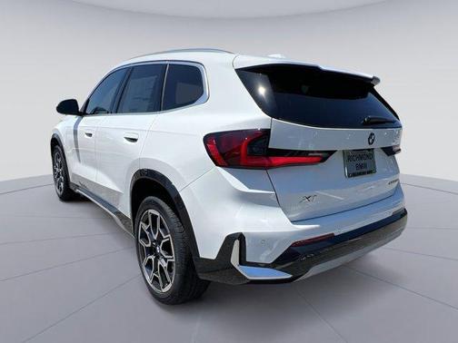 Alpine White 2026 BMW X1 xDrive28i
