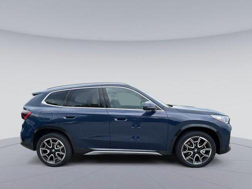 Night 2026 BMW X1 xDrive28i