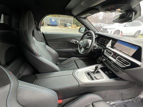 2023 BMW Z4 M40i