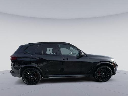 2023 BMW X5 M50i