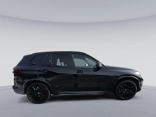 2023 BMW X5 M50i