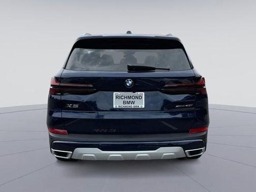 Tanzanite Blue II Metallic 2026 BMW X5 xDrive40i
