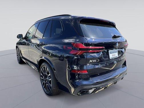 Carbon Black Metallic 2026 BMW X5 PHEV xDrive50e