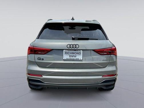 Chronos Gray Metallic 2024 Audi Q3 45 S line Premium
