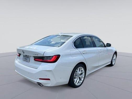 Mineral White Metallic 2025 BMW 330 i xDrive