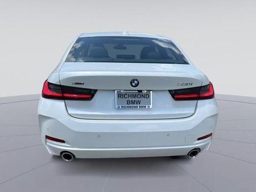 Mineral White Metallic 2025 BMW 330 i xDrive
