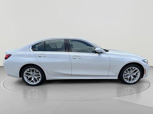 Mineral White Metallic 2025 BMW 330 i xDrive