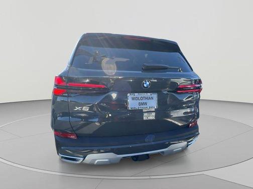 Gray Metallic 2026 BMW X5 xDrive40i