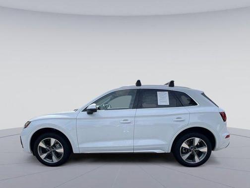 2023 Audi Q5 40 Premium Plus
