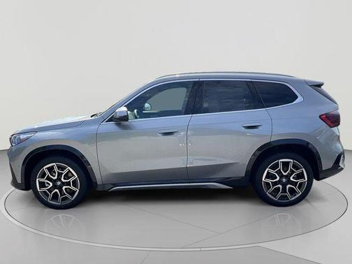 Space Silver 2026 BMW X1 xDrive28i