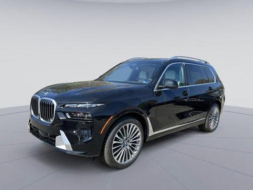 Black Sapphire Metallic 2026 BMW X7 xDrive40i