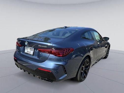 Arctic Race Blue Metallic 2026 BMW M440 i xDrive