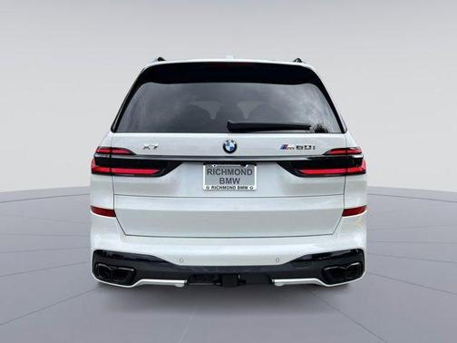 2025 BMW X7 M60i
