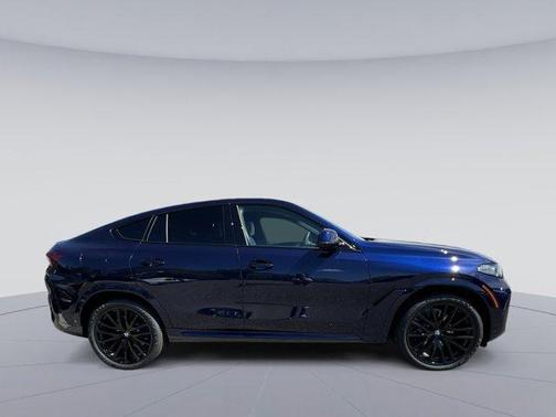 Tanzanite Blue II Metallic 2026 BMW X6 xDrive40i