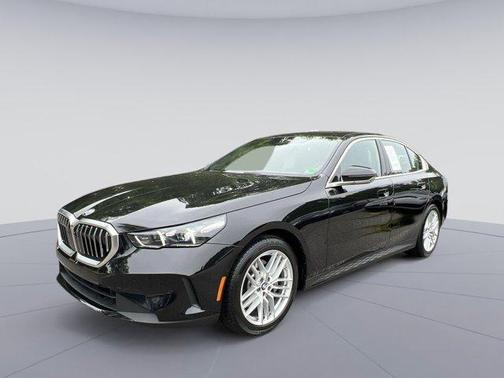 2025 BMW 530 i xDrive