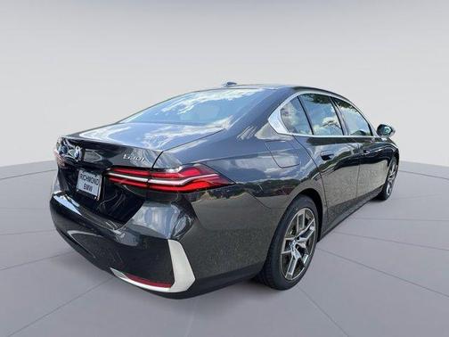 2026 BMW 530 i xDrive