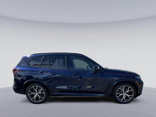 Tanzanite Blue II Metallic 2026 BMW X5 PHEV xDrive50e