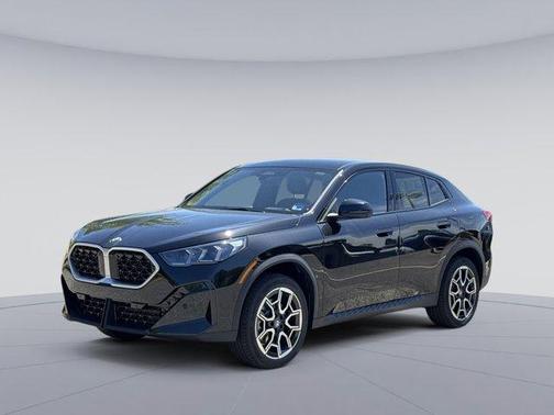Black Sapphire Metallic 2026 BMW X2 xDrive28i
