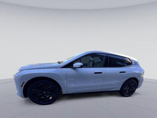 Mineral White Metallic 2026 BMW iX xDrive60