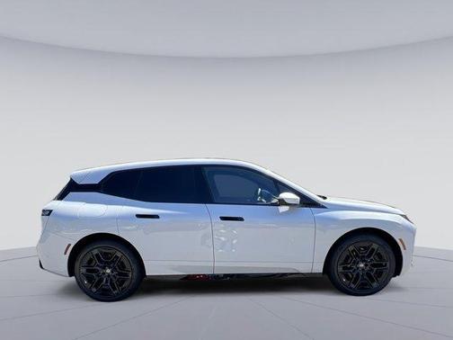 2026 BMW iX xDrive60