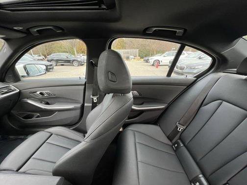 2021 BMW 330e xDrive