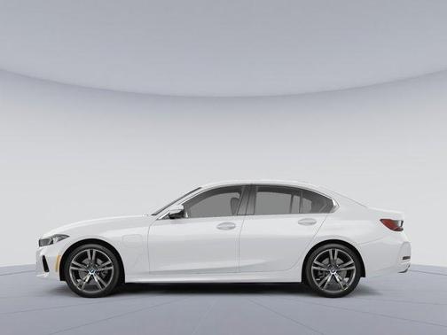 2021 BMW 330e xDrive