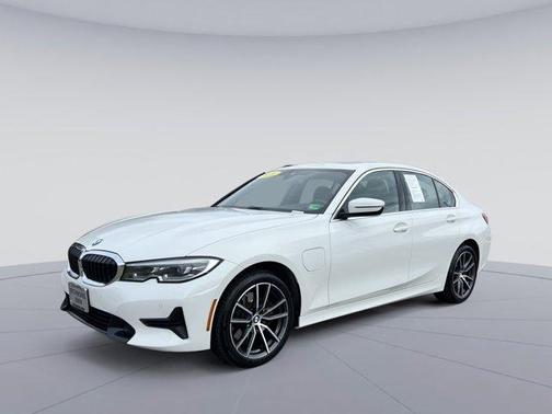 2021 BMW 330e xDrive