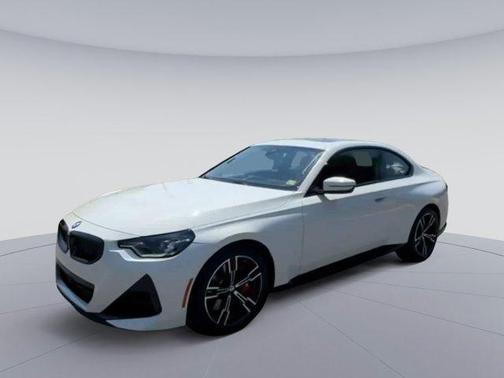 Alpine White 2024 BMW 230 i