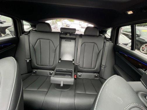 2024 BMW X4 xDrive30i