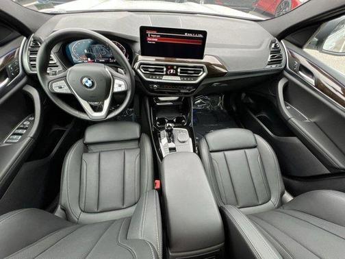 2024 BMW X4 xDrive30i