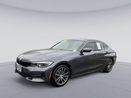2021 BMW 330e xDrive