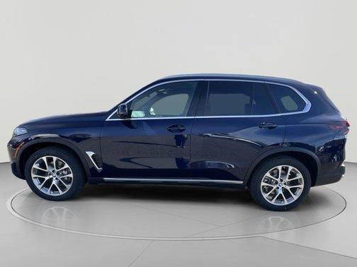 Tanzanite Blue II Metallic 2026 BMW X5 xDrive40i