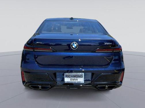 2025 BMW 760 760i xDrive