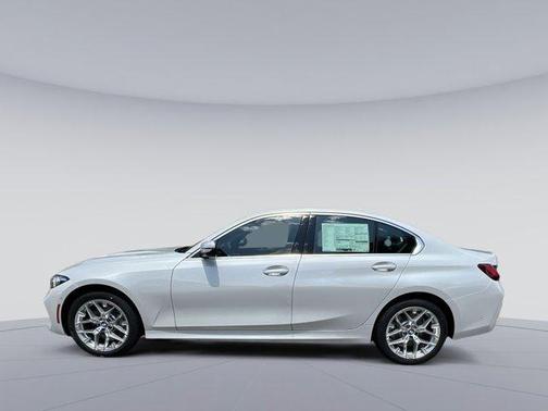 2025 BMW 330 i xDrive