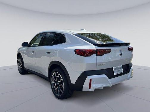 2025 BMW X2 xDrive28i