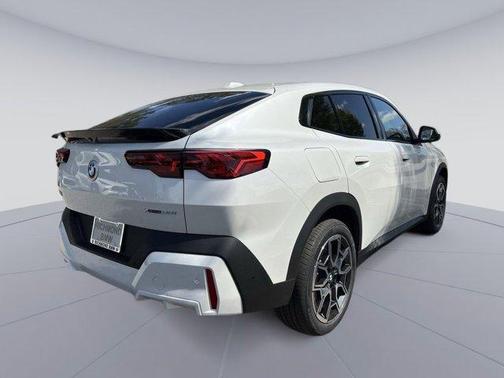 2025 BMW X2 xDrive28i