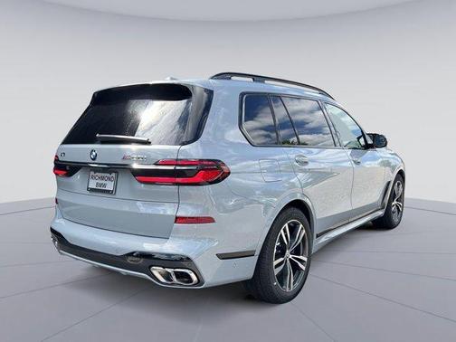 2025 BMW X7 M60i